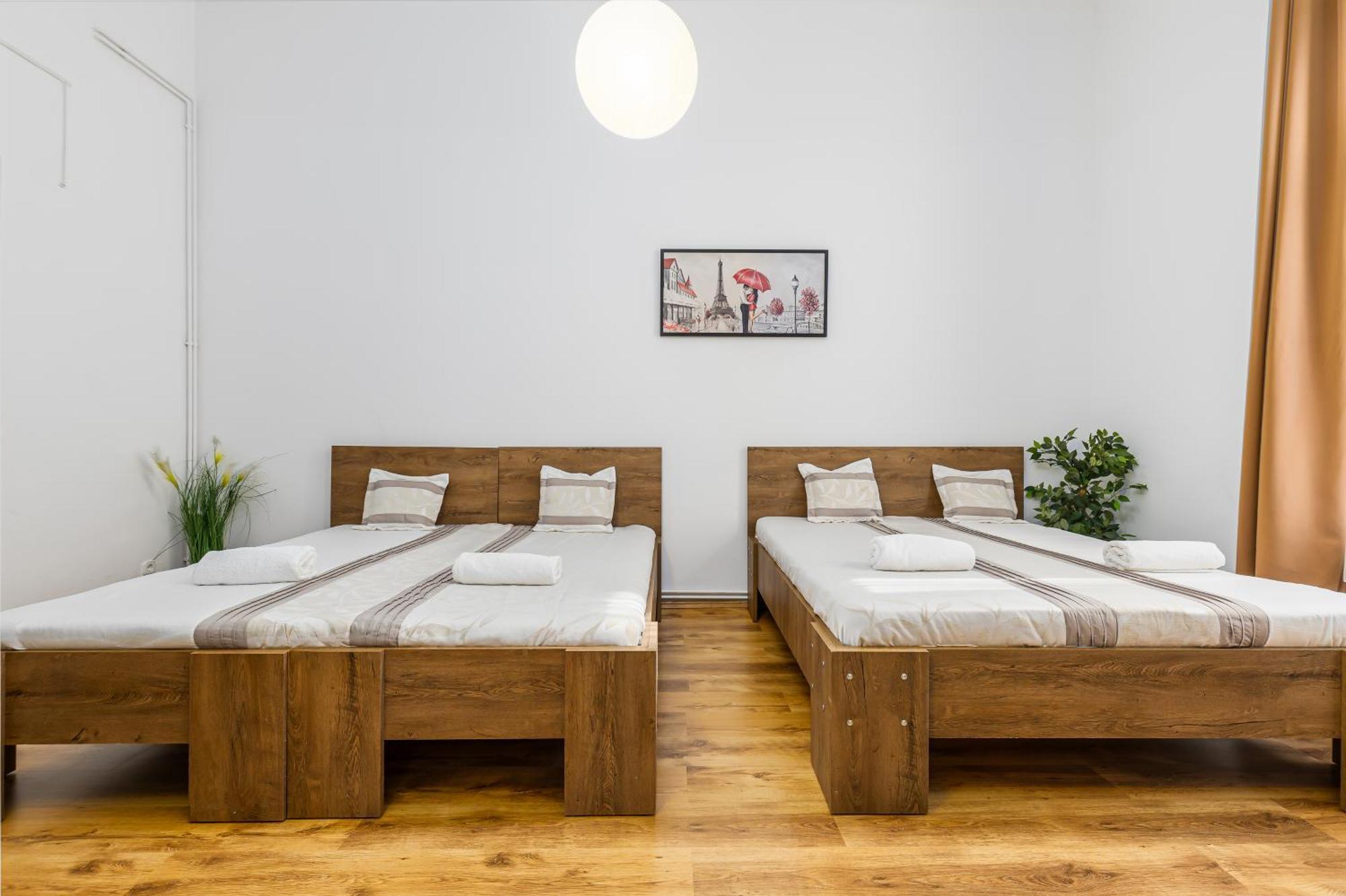 Real Apartments Lovag Budapest Exterior photo